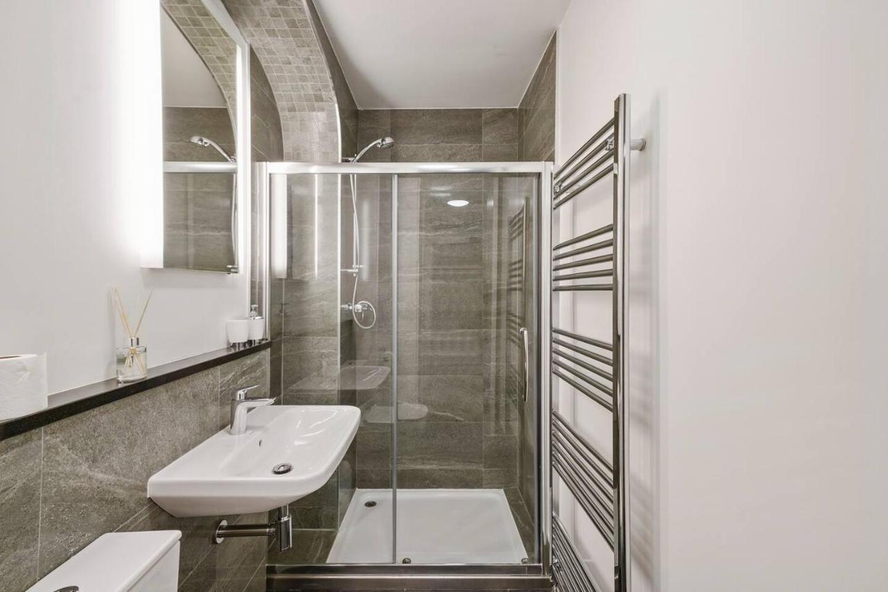 Lovely Central Wakefield Apartment - Parking المظهر الخارجي الصورة